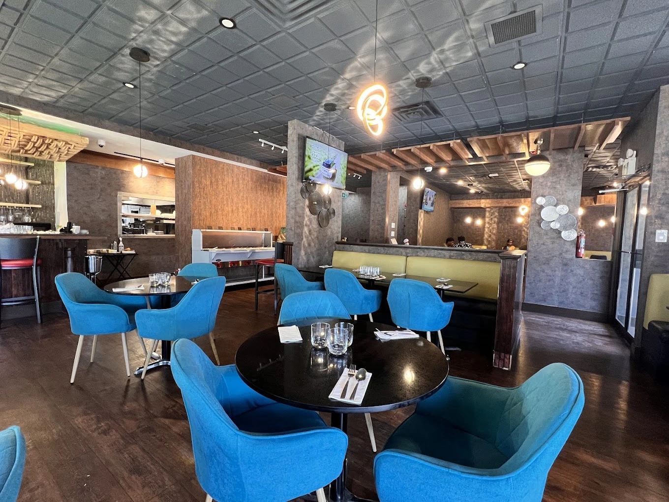 Best indian restaurant in Calgary, AB